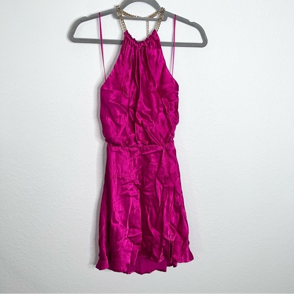 Astr The Label Dress Women Small Pink Satin Front Mini Slit Gold Chain Halter Z - Picture 3 of 10